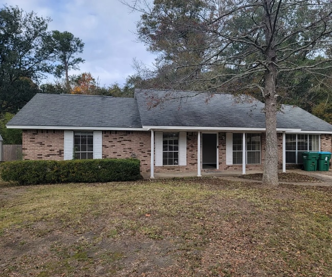 Photo - 34 Pembrook Cir