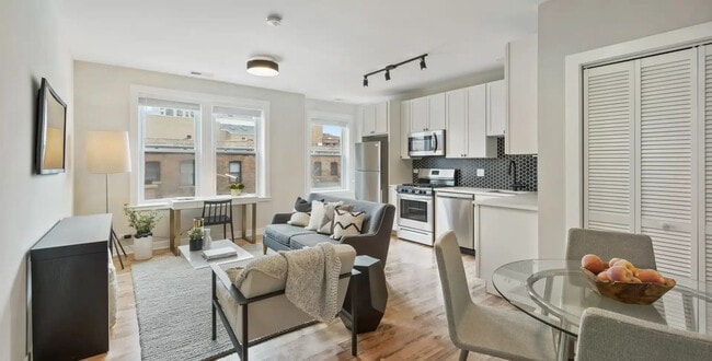 Photo - 648 W Wrightwood Ave