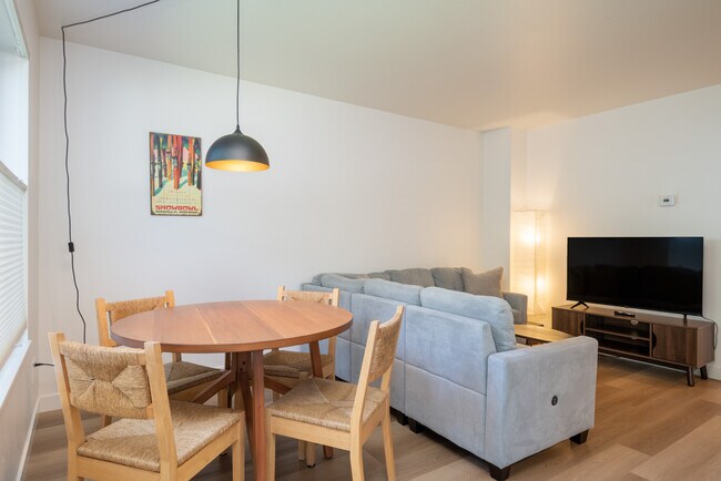 Photo - 1310 Mitchell St