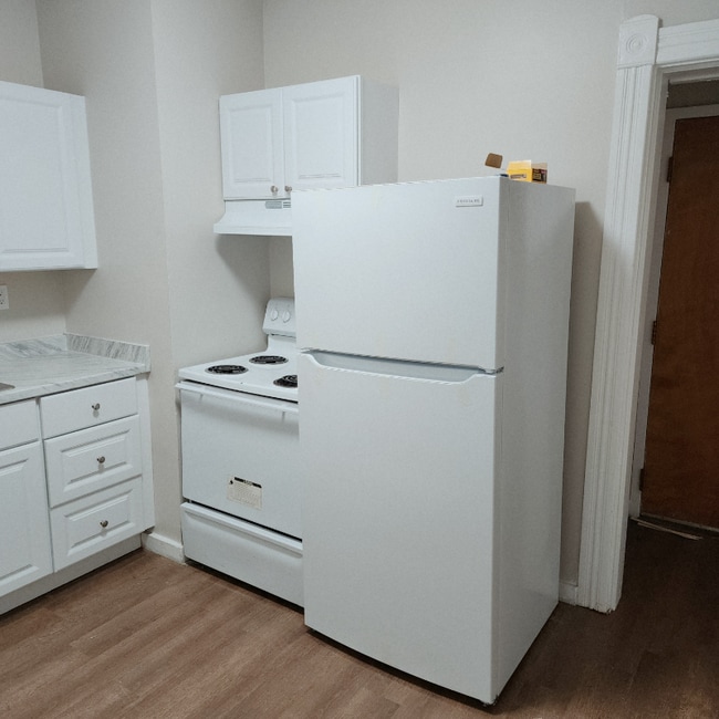 Photo - 43 Austin St Unidad 32