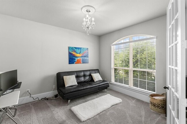 Photo - 508 Hidden Creek Way