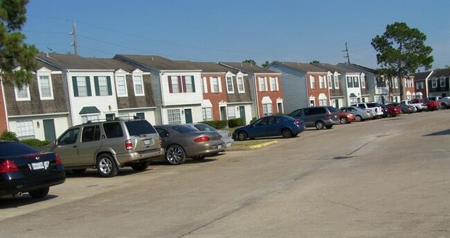 Photo - 12910 Ashford Point Dr Unit c2