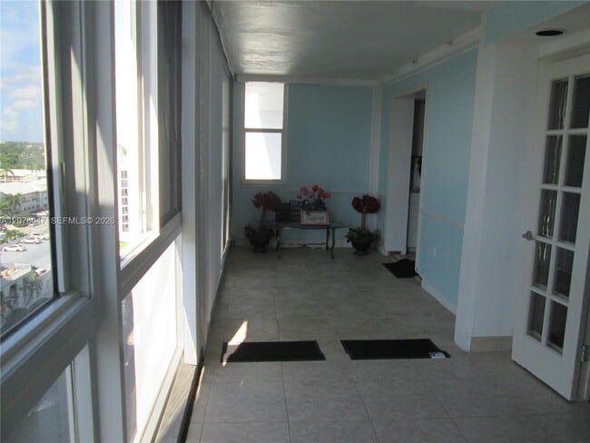 Photo - 3100 NE 49th St Unit 1106