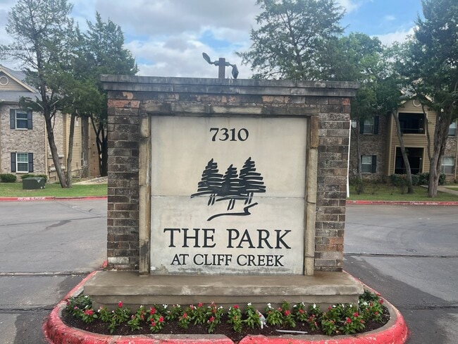 Main Entrance - Park at Cliff Creek