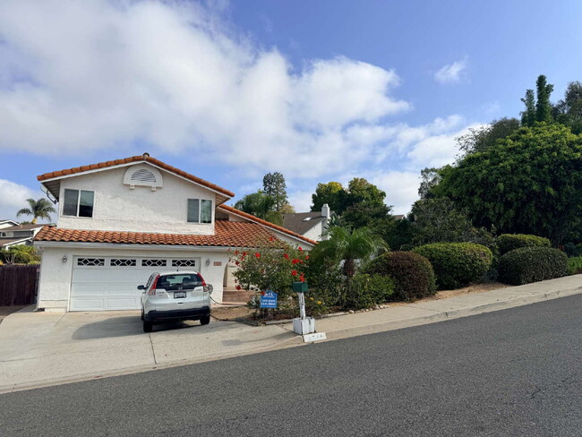Building Photo - Rare Calavera Hills Find: 3BR, Private Pool, Quiet Street