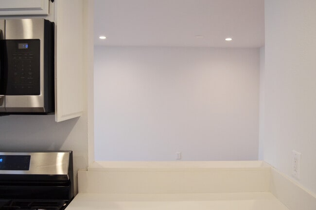 Photo - 800 Orange Grove Ave