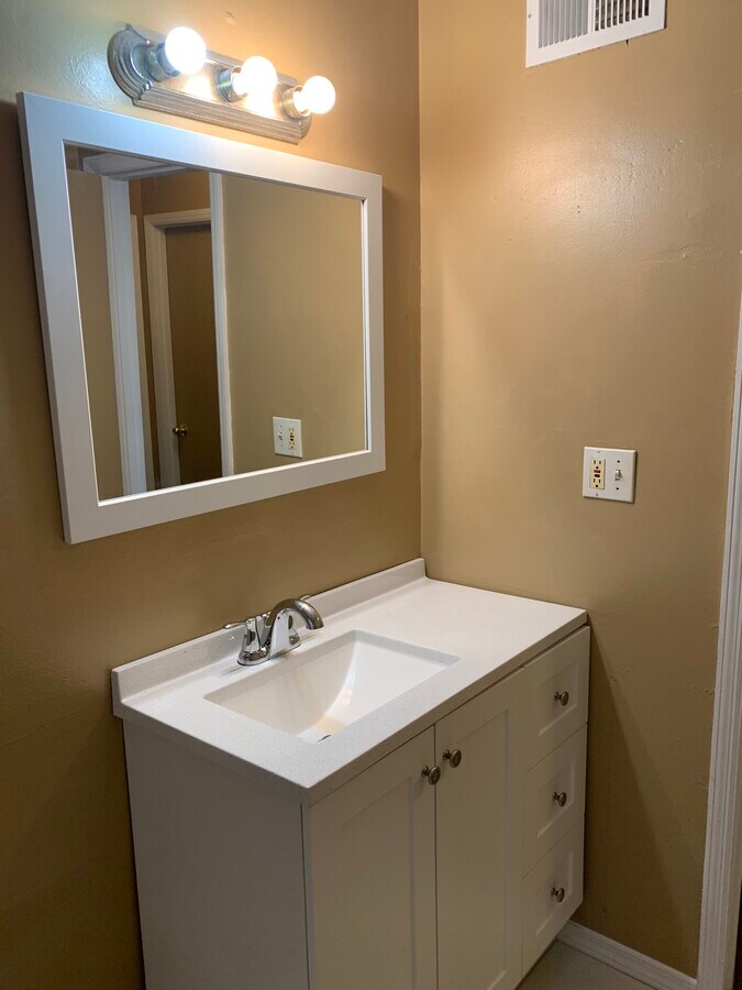 Photo - 116 N Lake Dr