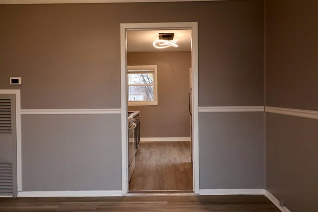 Photo - 237 S Kaley St