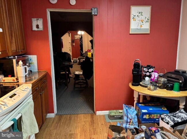 Photo - 123 W Railroad St