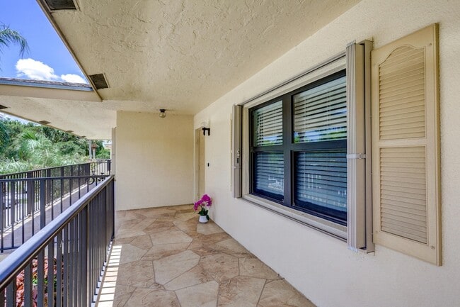 Photo - 2910 SW 22nd Cir Unit 21-2D