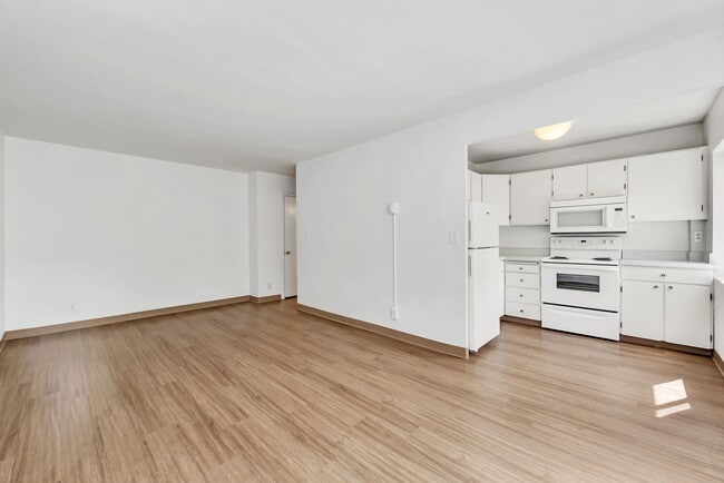 Photo - Uptown Arms & Manor