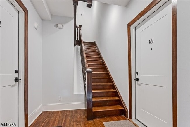35 Main St Unit 3B