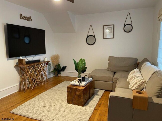 Photo - 7201 Winchester Ave Unit 1