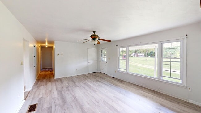 Photo - 3 bed/2 bath in country- Plymouth Schools