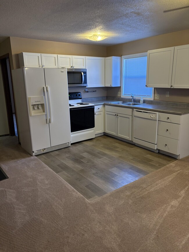 Photo - 2232 Nuttman Ave Casa Adosada