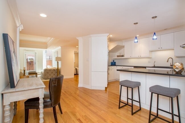 Photo - 388 Marlborough St Unit 9