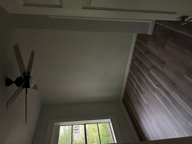 Photo - 939 12th St SE