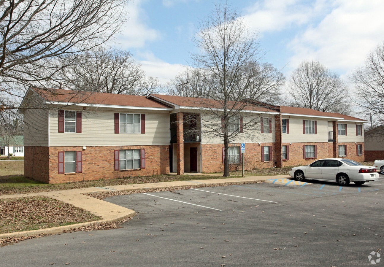 Holly Hills Apartments - Holly Hills Apartments