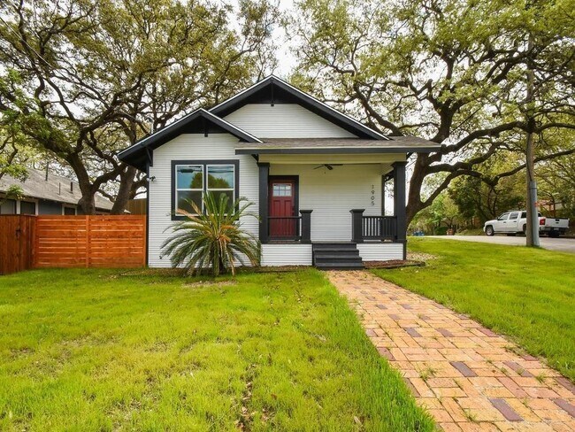 Photo - 1905 Brackenridge St