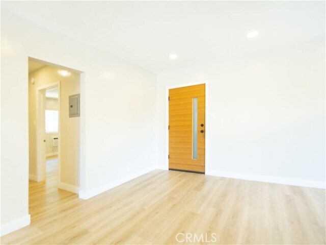 Photo - 2027 Vista Del Mar Ave Unit 6