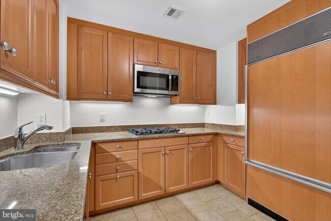 Photo - 1111 23rd St NW Unit 5C