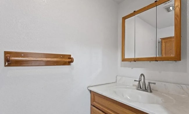 Photo - Townhome in the Billings Heights | Pet Friendly + Garage