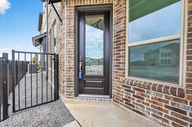 Photo - 16739 Lake Austin St