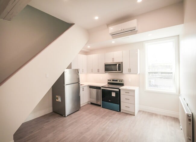 Photo - 130-134 Dalhousie St