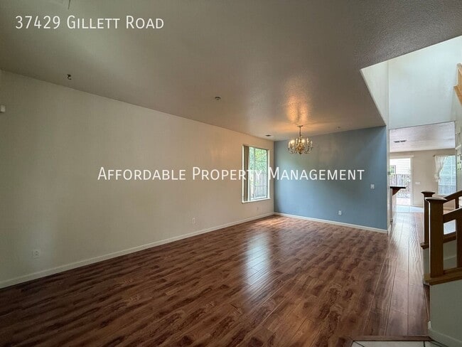 37429 Gillett Rd