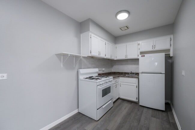 Photo - 15302-03 Knox-