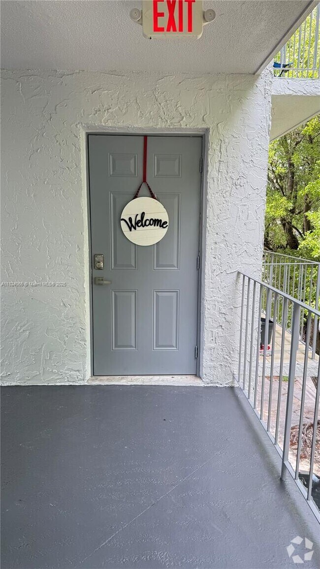 Building Photo - 1111 NW 19th Ave Unit 405 Rental