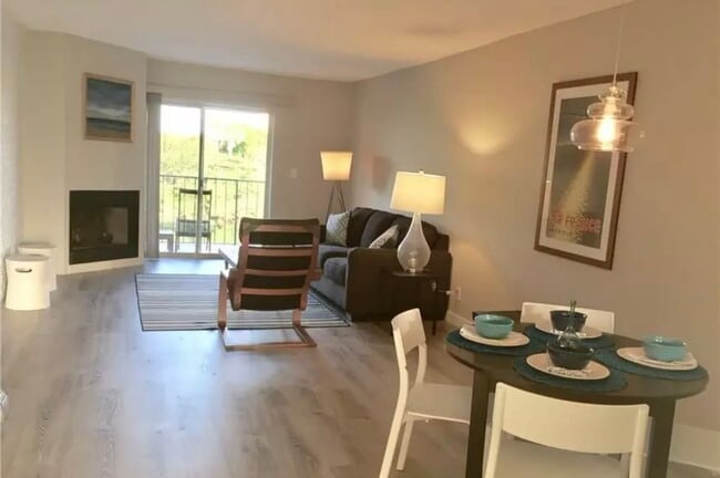 Photo - 1752 NW 3rd Ter Unidad 317C