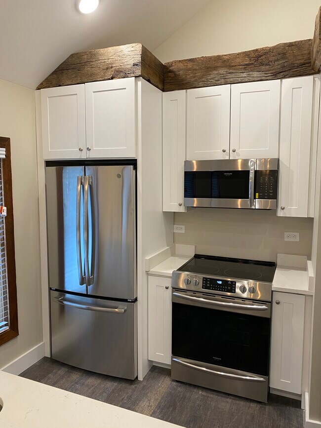 Photo - 48 Church St