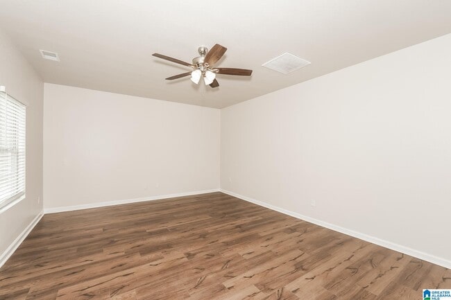 Photo - 880 Clover Cir