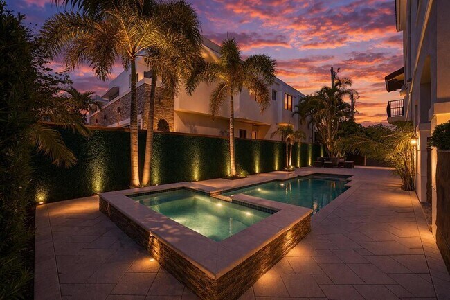 Photo - 2515 NE 18th St