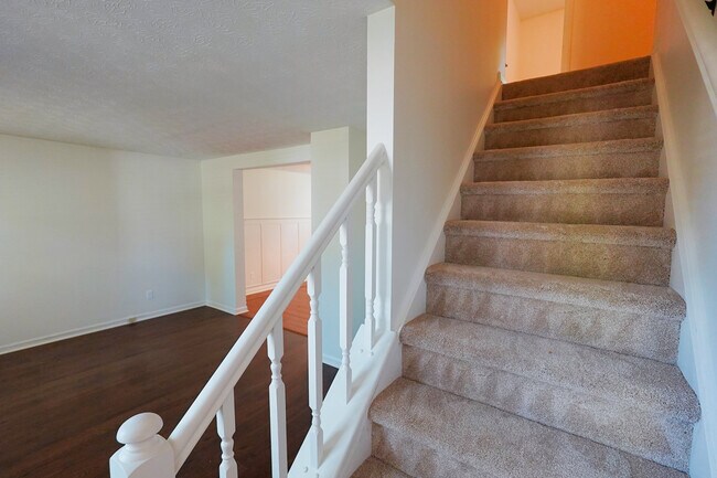 Photo - 8711 Blessing Dr