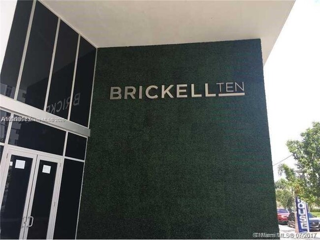 Photo - 1010 SW 2nd Ave Condo Unit 608