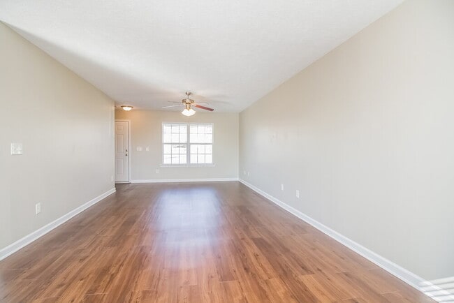 Photo - 1057 Tammy Sue Ln