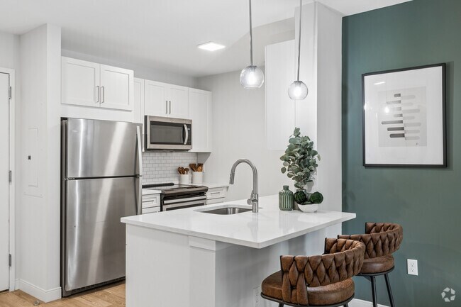 2BR, 2BA - 1,113SF - Kitchen