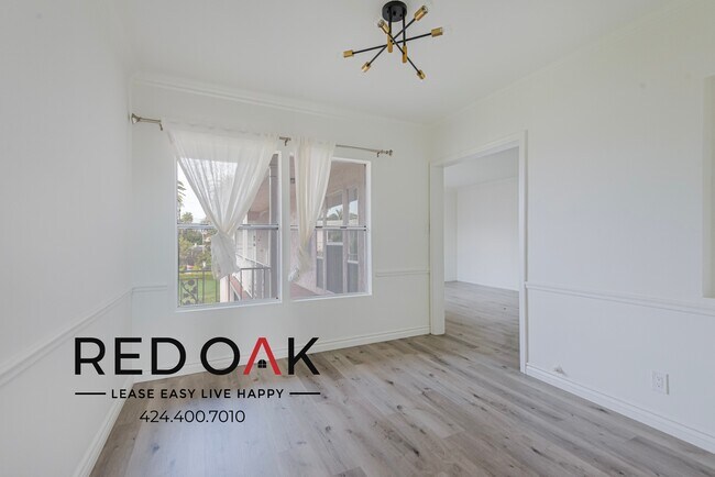 5134-5180 Clinton St-5160.5