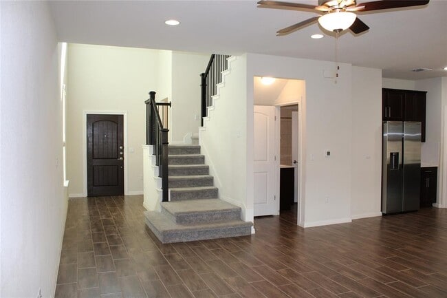 13902 Ilex Dr