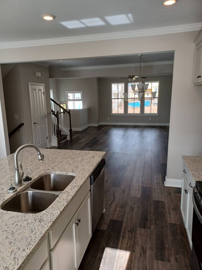 Photo - 1748 Park Terrace Ln