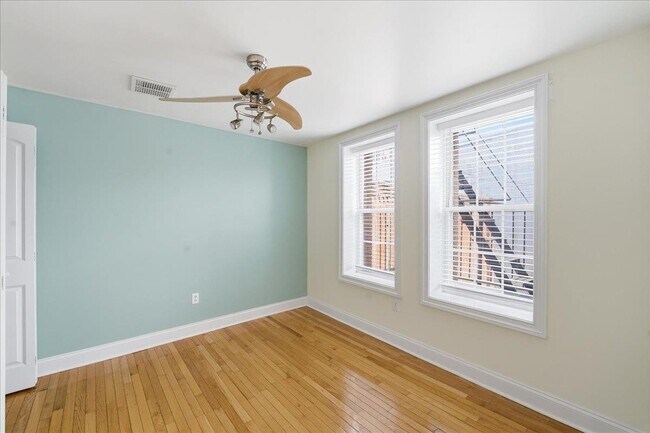 Photo - 90 Court House Pl Unit 2R