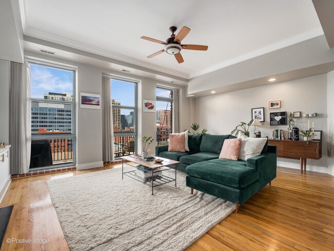 Photo - 165 N Canal St