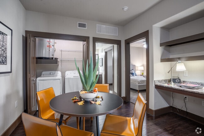 1BR,1BA-782SF-Dining Room
