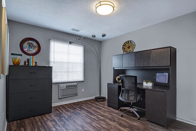 Photo - Briarcliff Plaza