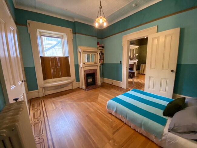 Apt 3 Bedroom