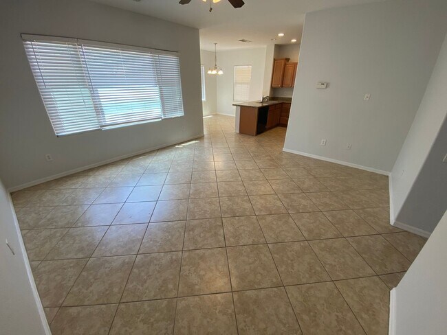 Photo - 3 bed/2.5 bath home located in North Las Vegas