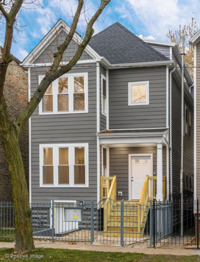 Photo - 1918 N Ridgeway Ave