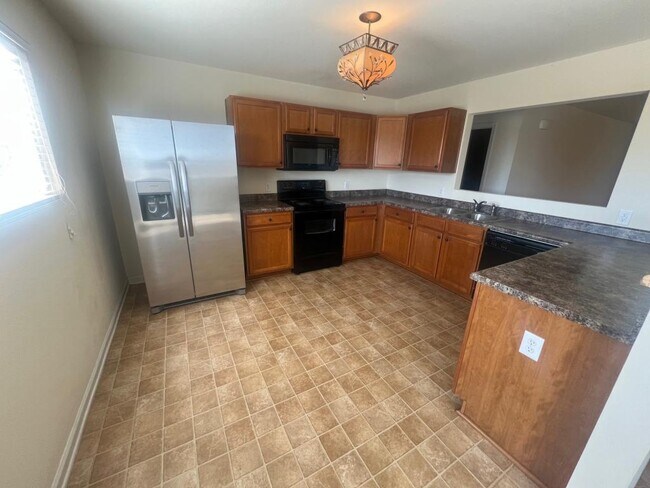 Photo - 202 Harold Murphy Dr